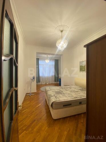 İcarəyə verilir 2 otaqlı köhnə tikili 94 m², Sahil m., photo 24 from 31