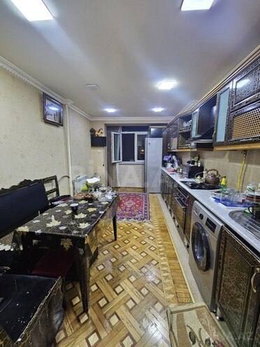 Satılır 5 otaqlı köhnə tikili 125 m², 8-ci mikrorayon q., photo 13 from 19