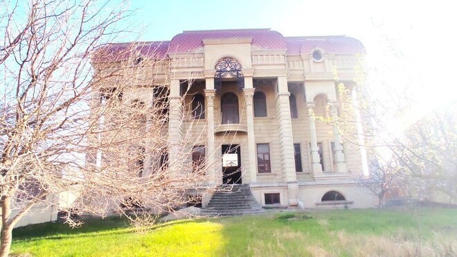 Продаётся 10-комн. дом/дача 1 200 м², пос. Ази Асланова, photo 1 from 22