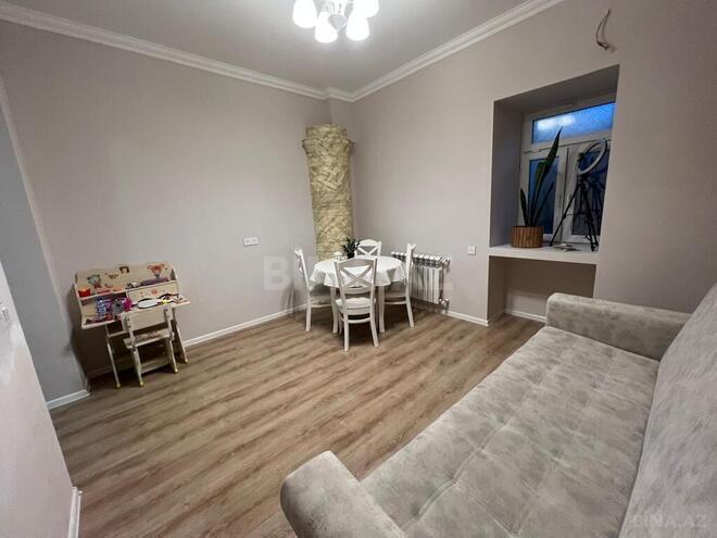 Сдаётся 2-комн. вторичка 69 м², м. Низами, photo 4 from 9