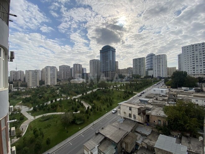 Продаётся 3-комн. новостройка 160 м², м. Низами, photo 8 from 32