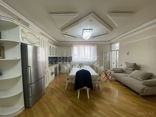 Продаётся 3-комн. новостройка 160 м², м. Низами, photo 11 from 32