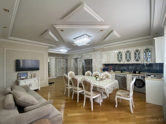 Продаётся 3-комн. новостройка 160 м², м. Низами, photo 12 from 32