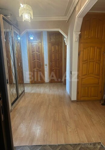 Satılır 4 otaqlı köhnə tikili 97 m², Xalqlar Dostluğu m., photo 6 from 13
