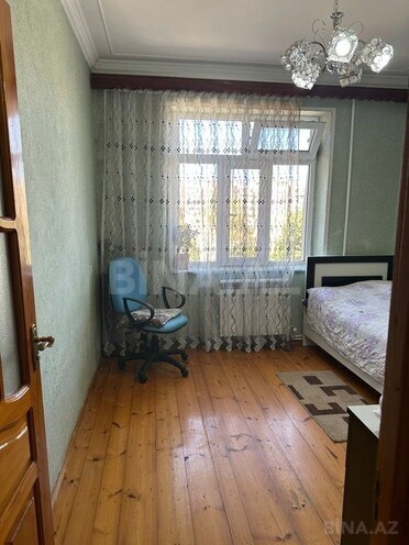Satılır 4 otaqlı köhnə tikili 97 m², Xalqlar Dostluğu m., photo 8 from 13