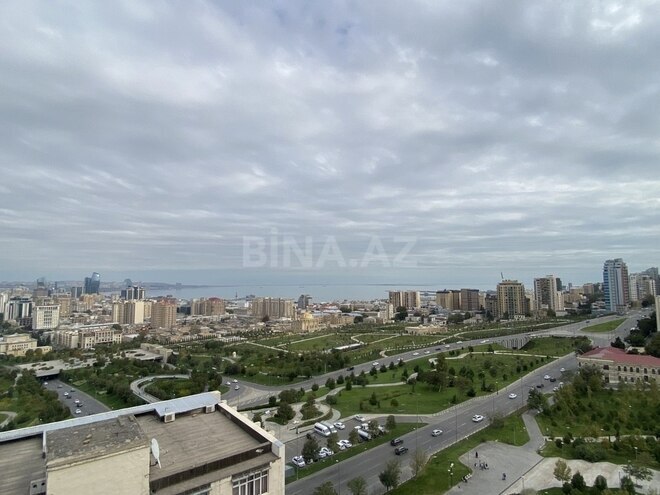 Продаётся 4-комн. новостройка 195 м², м. Низами, photo 11 from 31