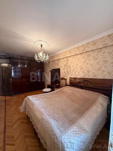 Satılır 4 otaqlı köhnə tikili 120 m², 28 May m., photo 11 from 18