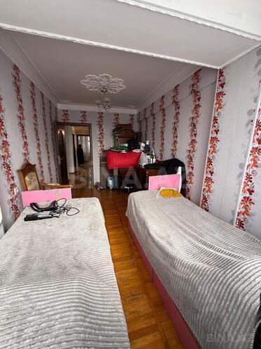 Satılır 4 otaqlı köhnə tikili 120 m², 28 May m., photo 7 from 18