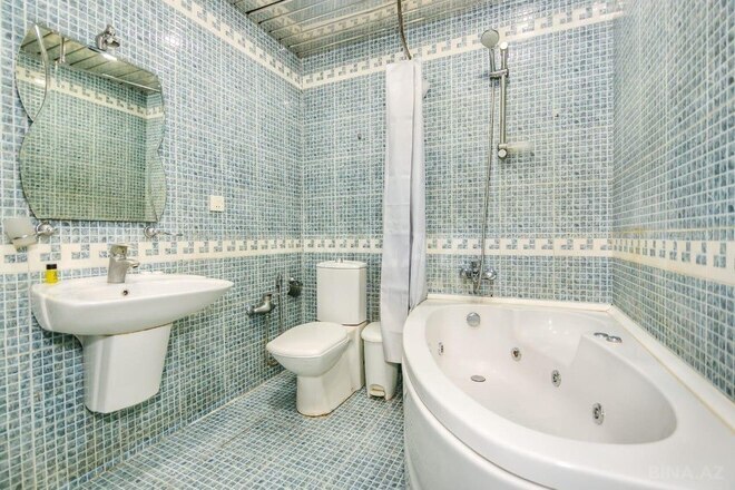 Satılır 4 otaqlı köhnə tikili 130 m², Sahil m., photo 13 from 16