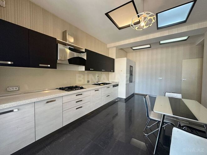 İcarəyə verilir 4 otaqlı yeni tikili 220 m², 28 May m., photo 18 from 26