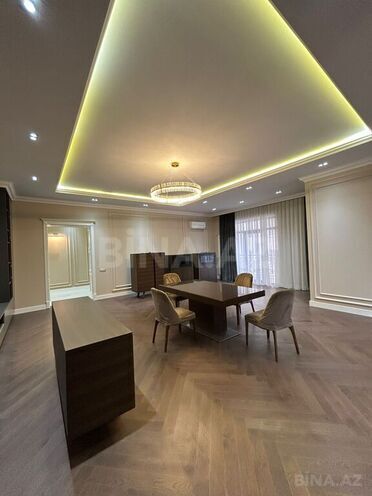 Satılır 4 otaqlı yeni tikili 235 m², 28 May m., photo 3 from 26