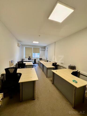 İcarəyə verilir 20 otaqlı ofis 860 m², 28 May m., photo 23 from 32