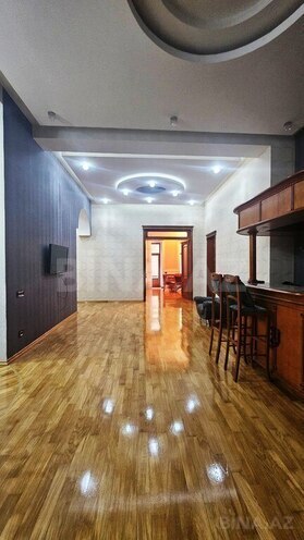 Satılır 4 otaqlı köhnə tikili 285 m², İçəri Şəhər m., photo 13 from 18