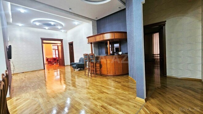 Satılır 4 otaqlı köhnə tikili 285 m², İçəri Şəhər m., photo 15 from 18