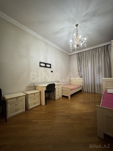 İcarəyə verilir 3 otaqlı yeni tikili 140 m², 28 May m., photo 18 from 26