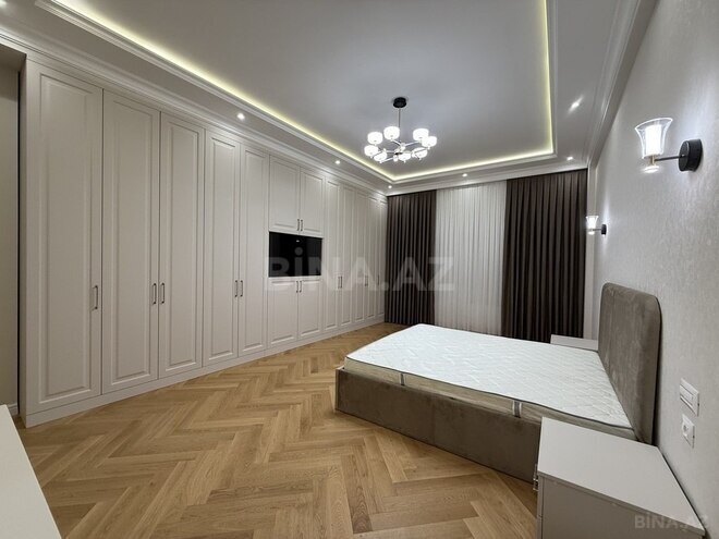 Сдаётся 3-комн. новостройка 170 м², м. 8 ноября, photo 13 from 30