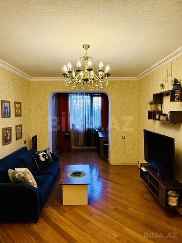 Продаётся 3-комн. вторичка 75 м², м. Ичеришехер, photo 3 from 13