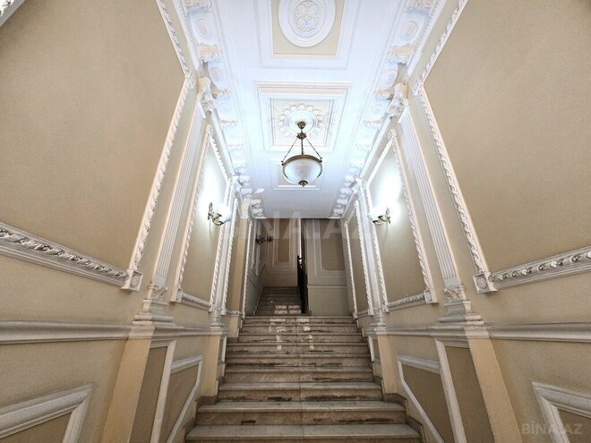 İcarəyə verilir 6 otaqlı köhnə tikili 360 m², Sahil m., photo 5 from 32