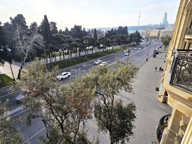 İcarəyə verilir 6 otaqlı köhnə tikili 360 m², Sahil m., photo 10 from 32