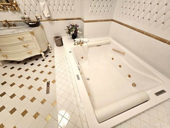 İcarəyə verilir 6 otaqlı köhnə tikili 360 m², Sahil m., photo 27 from 32