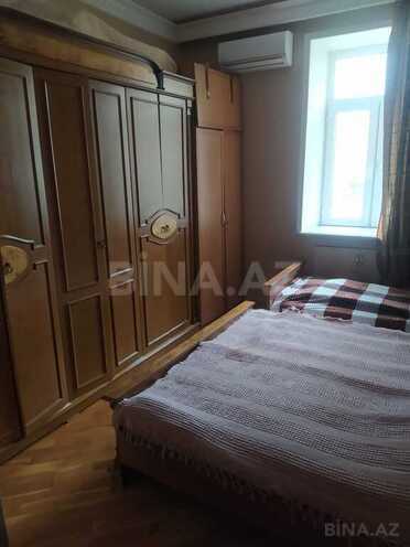 Продаётся 2-комн. вторичка 70 м², м. Низами, photo 10 from 21