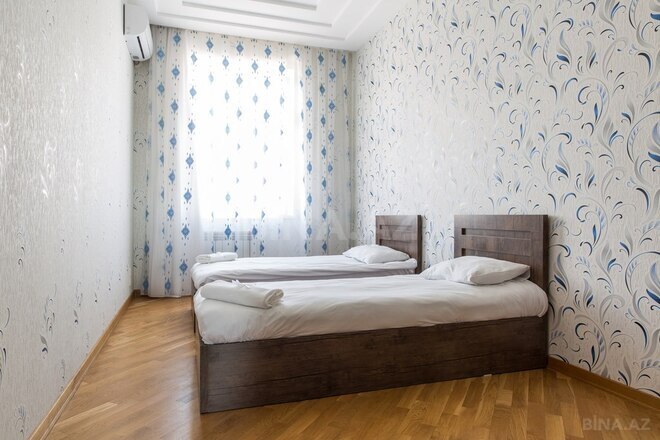 İcarəyə verilir 3 otaqlı yeni tikili 135 m², İçəri Şəhər m., photo 7 from 14