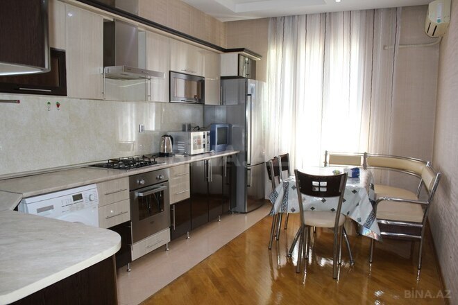 İcarəyə verilir 3 otaqlı yeni tikili 145 m², Nizami m., photo 14 from 24