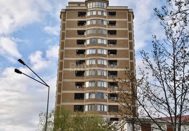 Сдаётся 3-комн. новостройка 190 м², м. Элмляр Академиясы, photo 24 from 25