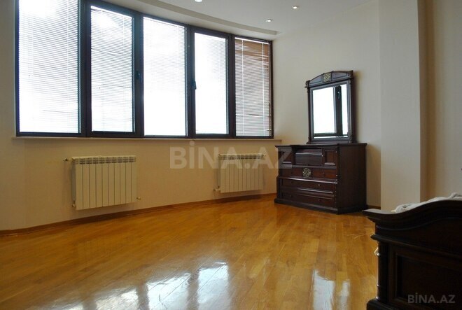 Сдаётся 3-комн. новостройка 190 м², м. Элмляр Академиясы, photo 15 from 25