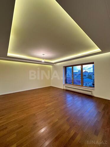 Satılır 8 otaqlı həyət evi/bağ evi 700 m², Səbail r., photo 10 from 32