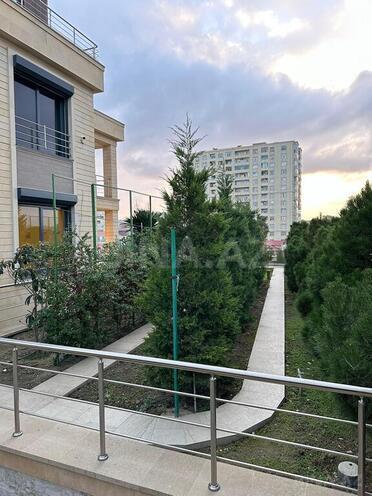 Satılır 8 otaqlı həyət evi/bağ evi 700 m², Səbail r., photo 30 from 32