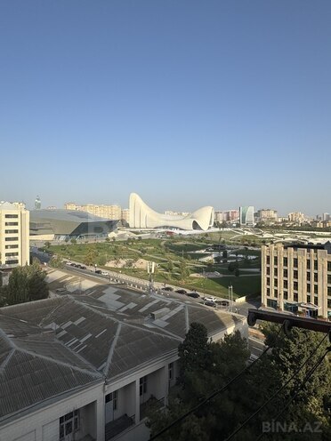 Satılır 1 otaqlı köhnə tikili 38 m², Gənclik m., photo 1 from 9