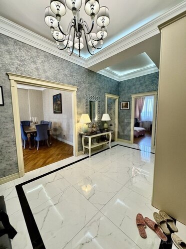 Satılır 4 otaqlı yeni tikili 170 m², 28 May m., photo 10 from 30