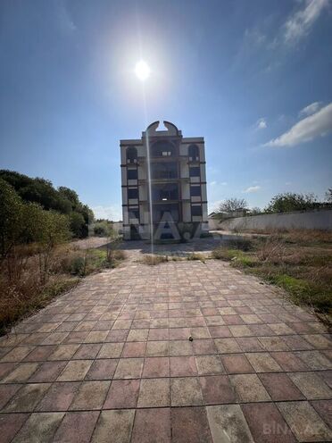 Продаётся 20-комн. дом/дача 1 000 м², пос. Новханы, photo 1 from 15