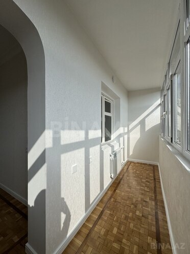Продаётся 4-комн. вторичка 110 м², м. Халглар Достлугу, photo 15 from 31