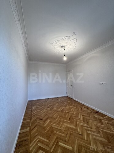 Продаётся 4-комн. вторичка 110 м², м. Халглар Достлугу, photo 11 from 31