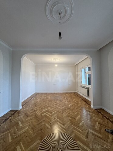 Продаётся 4-комн. вторичка 110 м², м. Халглар Достлугу, photo 6 from 31