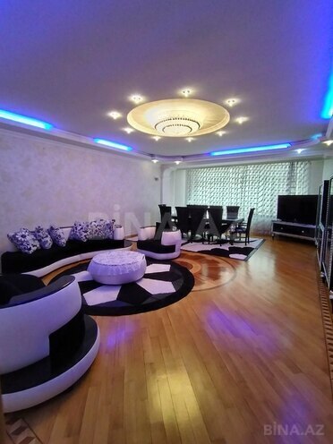 Сдаётся 3-комн. новостройка 170 м², м. Низами, photo 3 from 21