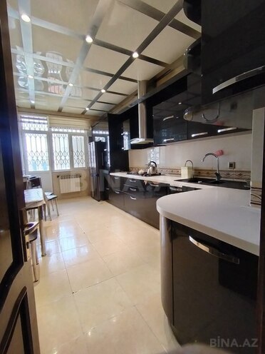 Сдаётся 3-комн. новостройка 170 м², м. Низами, photo 10 from 21