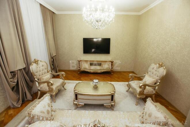 Продаётся 6-комн. дом/дача 550 м², м. Насими, photo 4 from 17