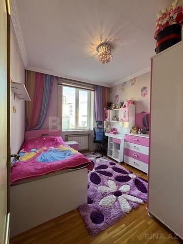 Satılır 4 otaqlı köhnə tikili 120 m², Elmlər Akademiyası m., photo 13 from 26