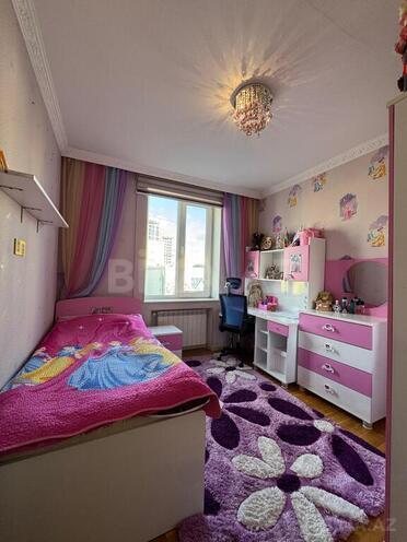 Satılır 4 otaqlı köhnə tikili 120 m², Elmlər Akademiyası m., photo 14 from 26
