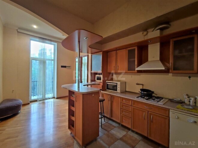 Satılır 3 otaqlı köhnə tikili 118 m², İçəri Şəhər m., photo 8 from 13