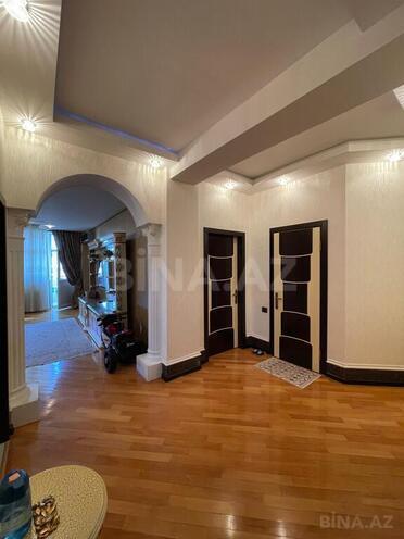 Satılır 3 otaqlı yeni tikili 130 m², 8-ci mikrorayon q., photo 7 from 13