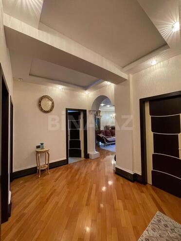 Satılır 3 otaqlı yeni tikili 130 m², 8-ci mikrorayon q., photo 6 from 13