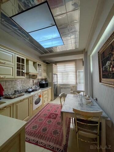 Satılır 3 otaqlı yeni tikili 130 m², 8-ci mikrorayon q., photo 10 from 13