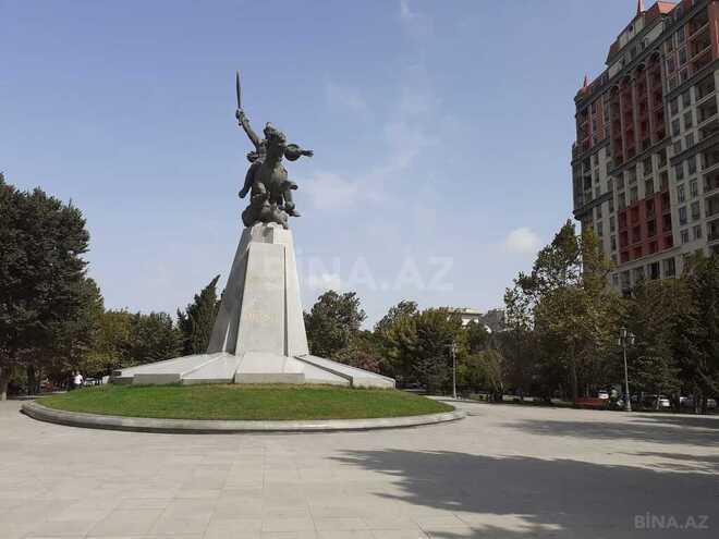 Satılır 4 otaqlı köhnə tikili 130 m², Nəsimi r., photo 26 from 27