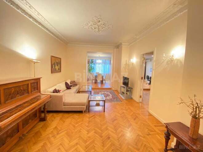 İcarəyə verilir 3 otaqlı köhnə tikili 110 m², Sahil m., photo 3 from 18