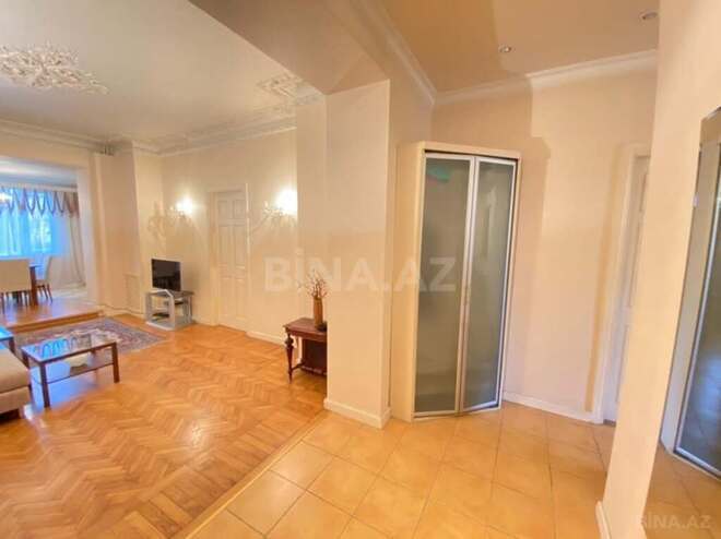 İcarəyə verilir 3 otaqlı köhnə tikili 110 m², Sahil m., photo 16 from 18