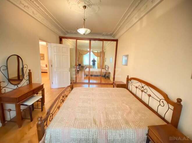 İcarəyə verilir 3 otaqlı köhnə tikili 110 m², Sahil m., photo 8 from 18